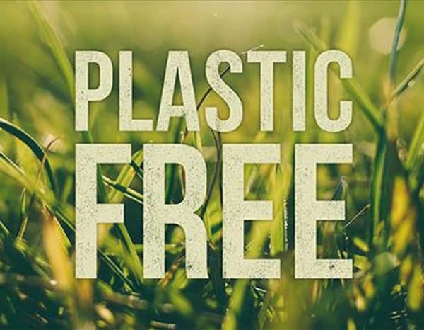 La giustizia colpisce le incrongruenze del “Plastic Free”